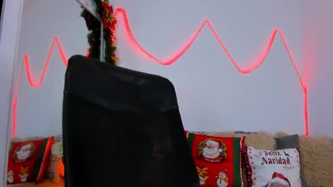 Helena Santos  online show from 11.28.25