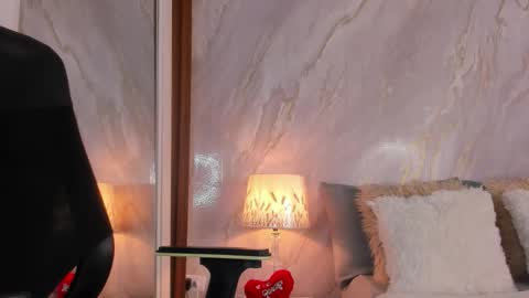 Helena Santos  online show from 03.06.26