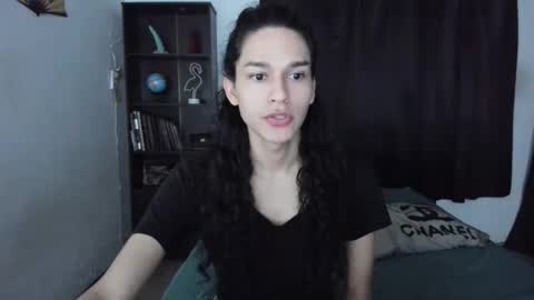 Snapshot of helena_spellman chatting on 05.25.26 helena_spellman online show from 05.25.26
