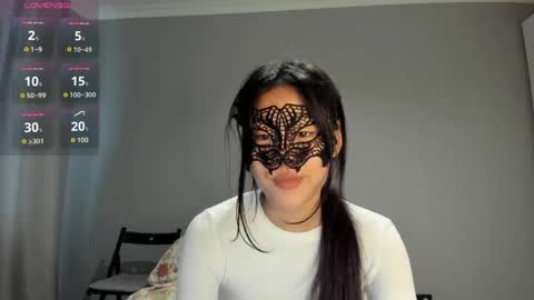 Snapshot of helenblazetrt chatting on 05.29.26 Hi I am Helen online show from 05.29.26