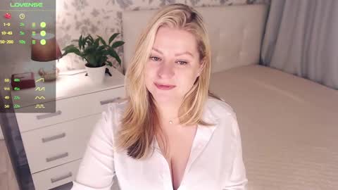 Snapshot of helenbonham chatting on 12.03.24 Helena Bonham online show from 12.03.24