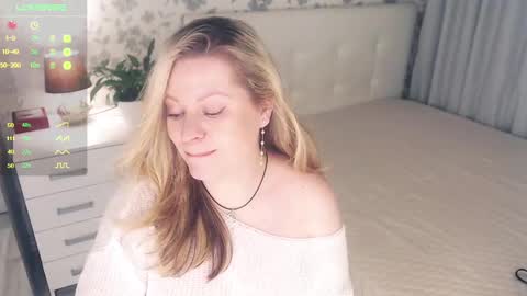 Snapshot of helenbonham chatting on 01.09.25 Helena Bonham online show from 01.09.25