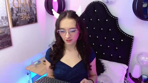 Helene online show from 01.10.25