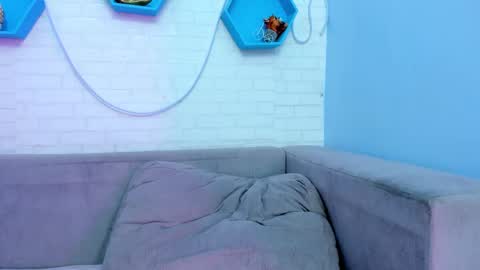 Snapshot of helenn_monroy1 chatting on 02.12.25 online show from 02.12.25