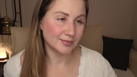 Snapshot of helens_lov chatting on 11.13.25 Helen online show from 11.13.25