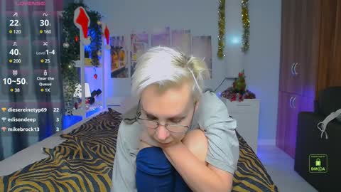 Snapshot of helgahimmele chatting on 12.24.24 Helga online show from 12.24.24