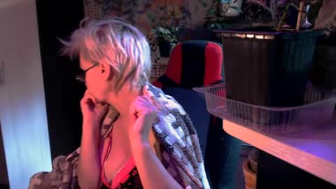 Helga online show from 05.26.26