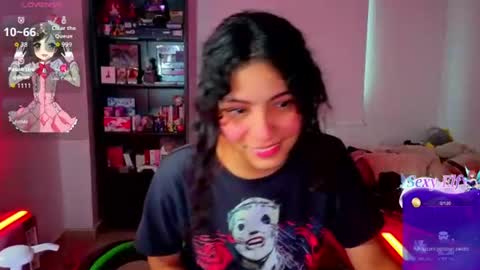 Snapshot of helia_n_amy chatting on 07.20.26 Helia Transfem and Amy online show from 07.20.26