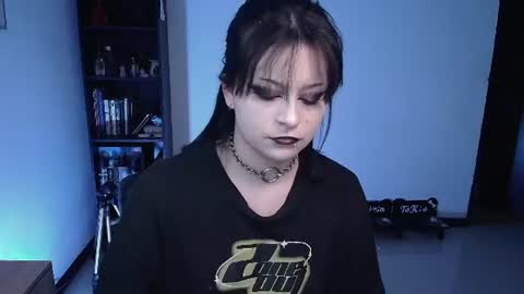 Snapshot of hell_dancer_ chatting on 06.16.26 Lexa online show from 06.16.26
