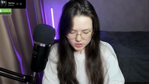 Red online show from 01.08.25