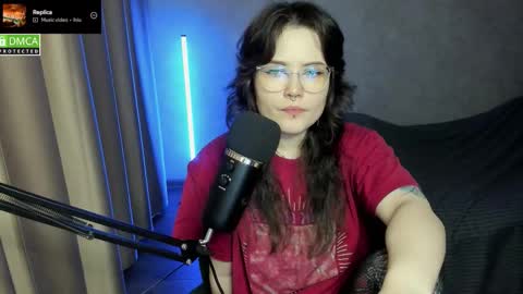 Red online show from 10.17.25