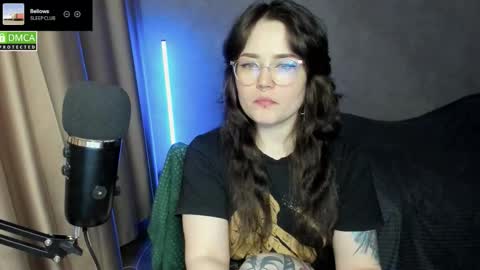 Red online show from 12.22.25