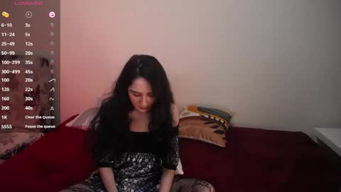 Snapshot of hella_helen chatting on 05.06.26 Helen online show from 05.06.26