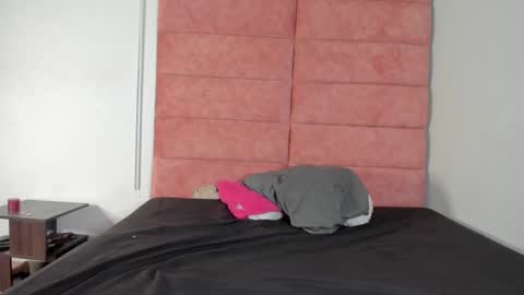 Snapshot of hellanddante_ chatting on 10.02.25 H E L L AND D A N T E online show from 10.02.25