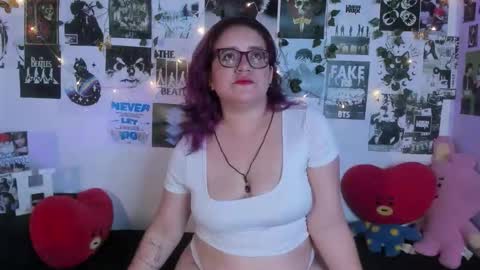 Snapshot of hellen21rose chatting on 02.03.26 hellen online show from 02.03.26