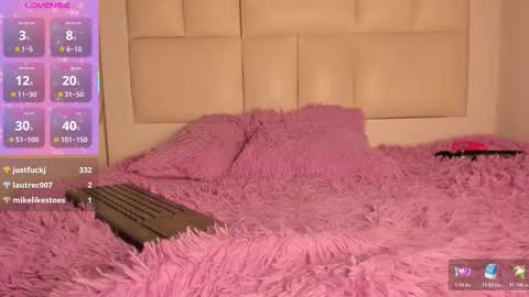 hellen__smith_ online show from 02.09.26