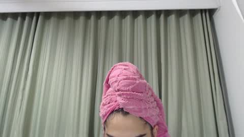 Snapshot of hellen_garcia chatting on 12.09.24 Hellen online show from 12.09.24