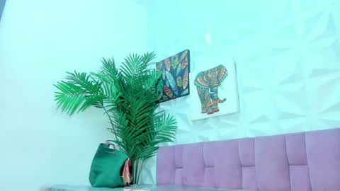 Snapshot of hellen_sky_ chatting on 06.15.26 hellen online show from 06.15.26