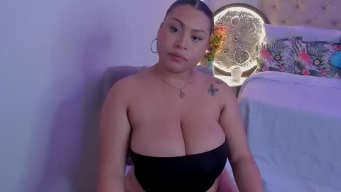 hellenamazing online show from 12.04.25