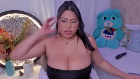 Snapshot of hellenamazing chatting on 03.06.26 hellenamazing online show from 03.06.26