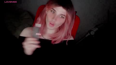 Snapshot of hellenspellman chatting on 11.28.25 Helen Spellman online show from 11.28.25