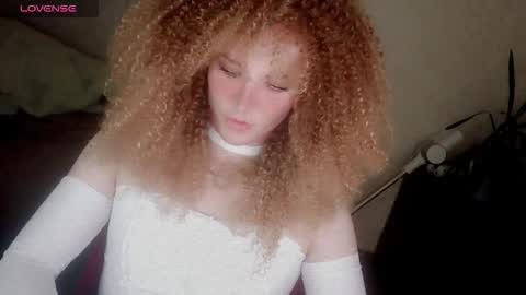 Snapshot of hellenspellman chatting on 11.29.25 Helen Spellman online show from 11.29.25