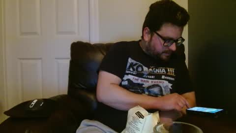 Snapshot of hellflow chatting on 02.08.25 hellflow online show from 02.08.25