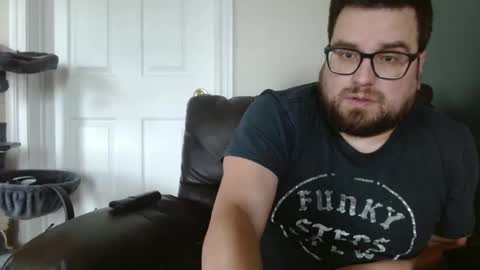 Snapshot of hellflow chatting on 09.22.25 hellflow online show from 09.22.25