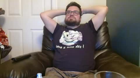 Snapshot of hellflow chatting on 09.28.25 hellflow online show from 09.28.25