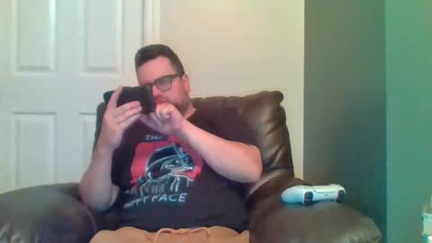 Snapshot of hellflow chatting on 10.20.25 hellflow online show from 10.20.25