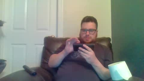 Snapshot of hellflow chatting on 12.23.25 hellflow online show from 12.23.25