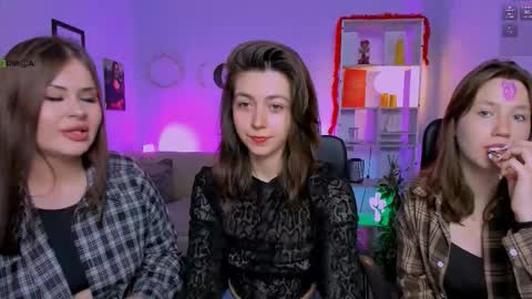 Helli online show from 03.28.26