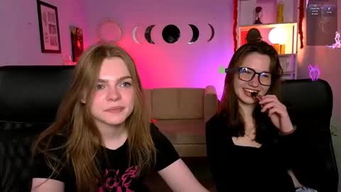 Snapshot of helli_belli chatting on 06.06.26 Helli online show from 06.06.26