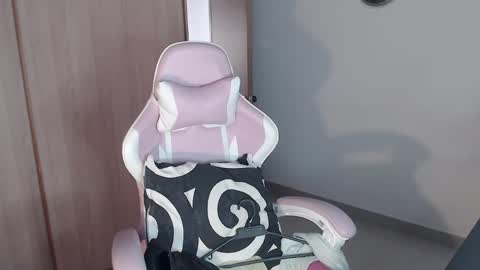 Snapshot of hello_demonkitty chatting on 09.16.25 SIMONA online show from 09.16.25