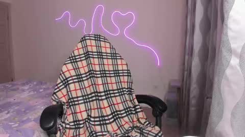 Lisa online show from 04.15.26