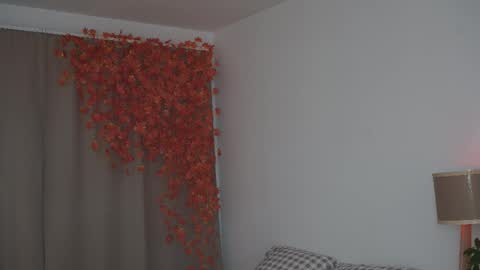 Snapshot of hello_taya chatting on 10.03.25 Taya online show from 10.03.25