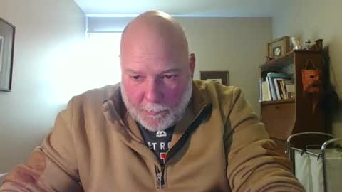 Snapshot of helloforfun111 chatting on 02.24.25 helloforfun111 online show from 02.24.25