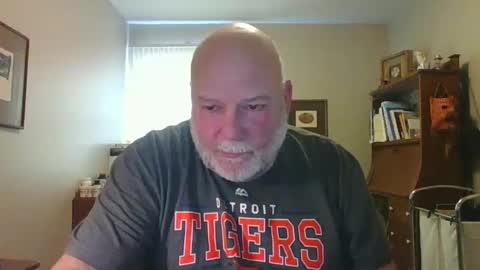 Snapshot of helloforfun111 chatting on 02.25.25 helloforfun111 online show from 02.25.25