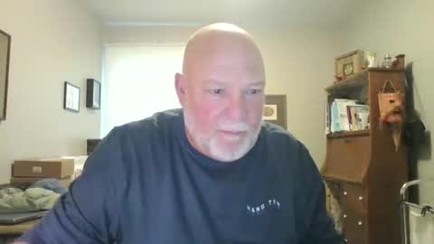 Snapshot of helloforfun111 chatting on 10.19.25 helloforfun111 online show from 10.19.25