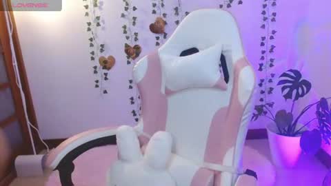 Snapshot of hellokitty_valery1 chatting on 06.13.26 hellokitty_valery1 online show from 06.13.26