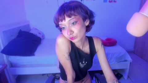 Raven and Momo online show from 02.02.26