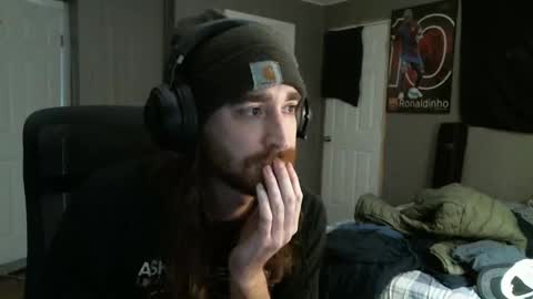 Snapshot of hellothereimcoolyo chatting on 01.02.25 longhairbeardedguy online show from 01.02.25