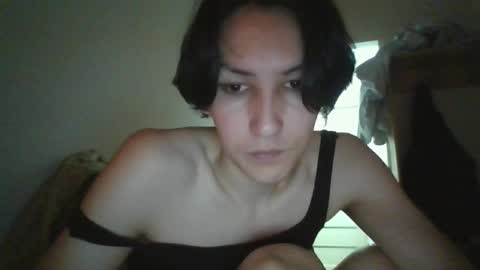 Snapshot of hencamx chatting on 02.24.25 Eva online show from 02.24.25