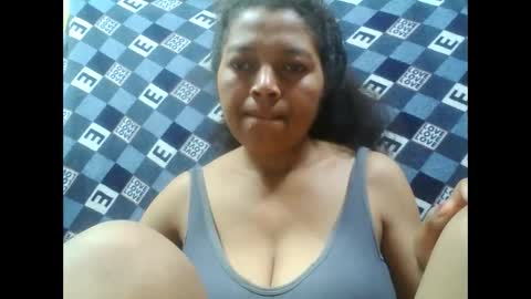 Snapshot of henitsaldy chatting on 09.12.25 henitsaldy online show from 09.12.25