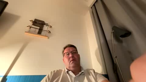 henrikrp1971 online show from 04.02.26