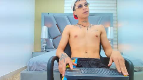 Henry online show from 03.28.26