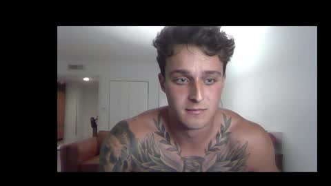 Snapshot of henrydesanti chatting on 04.13.26 henrydesanti online show from 04.13.26