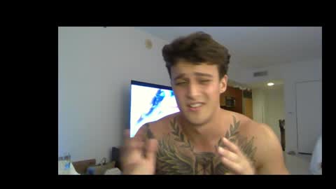 Snapshot of henrydesanti chatting on 05.31.26 henrydesanti online show from 05.31.26