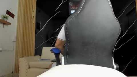 henrydouglas online show from 04.27.26