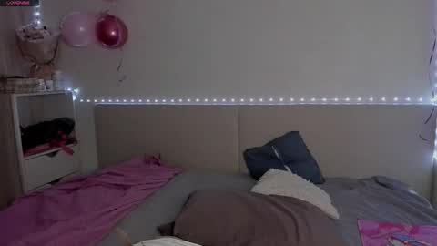 Snapshot of henta1sonya chatting on 03.01.26 hentaisonya online show from 03.01.26